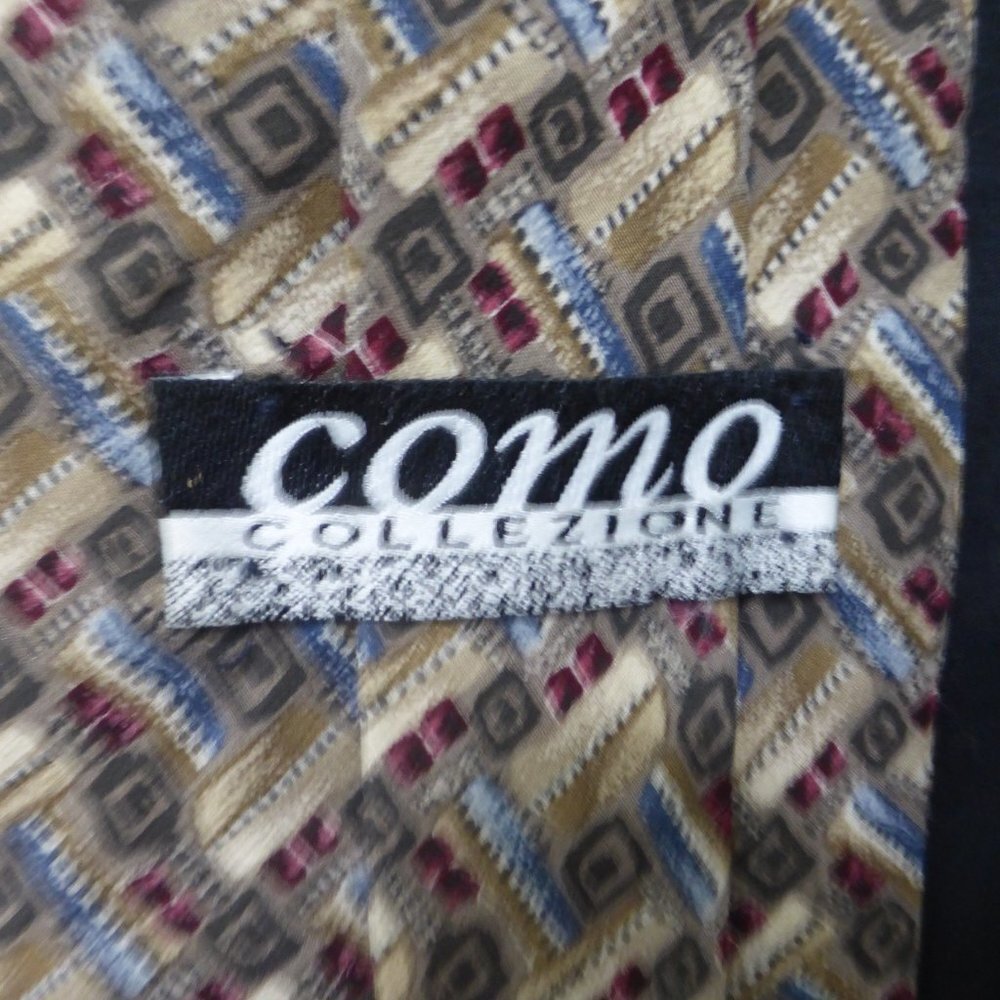 Como Collezione, 100% silk tie, Made In Italy